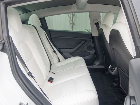 Used 2021 Tesla Model 3 Long Range image 20