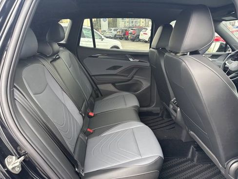 New 2026 Volkswagen Tiguan SE R-Line AWD/4WD image 11