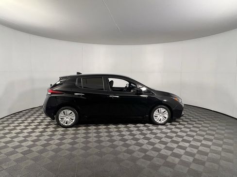 Used 2023 Nissan Leaf S image 3