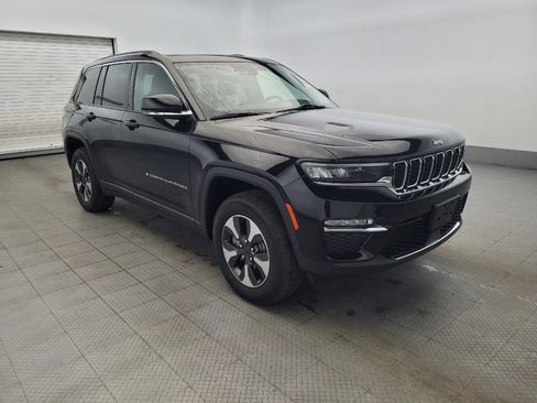 Used 2022 Jeep Grand Cherokee Limited 4xe image 13