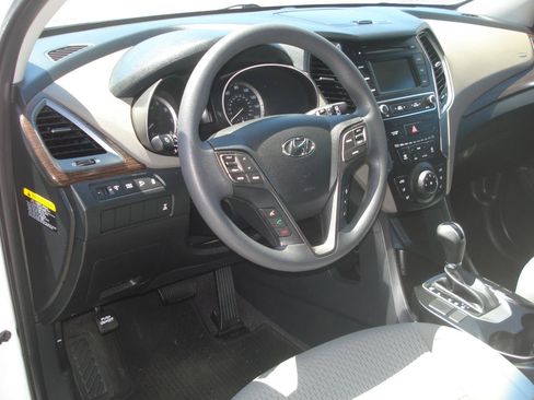 Used 2017 Hyundai Santa Fe Sport AWD/4WD image 19