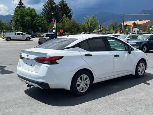Used 2020 Nissan Versa S FWD image 5