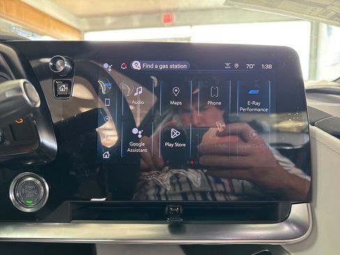 New 2025 Chevrolet Corvette E-Ray image 20