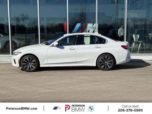 Used 2025 BMW 330i xDrive Sedan w/ Convenience Package image 2