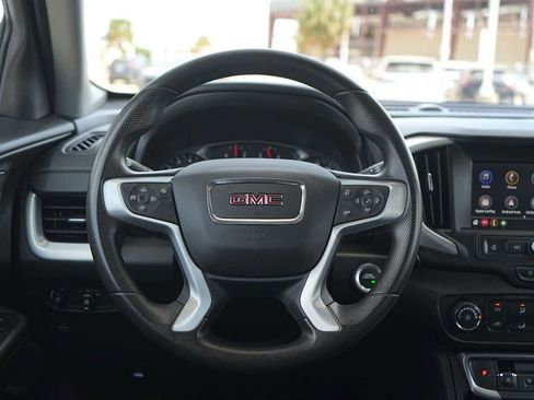 Used 2024 GMC Terrain SLE image 16