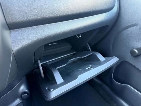 Used 2019 Nissan Versa S Plus image 14