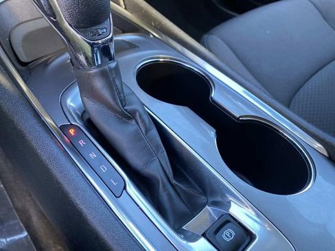 Used 2023 Chevrolet Malibu LT image 11