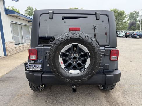 Used 2017 Jeep Wrangler Unlimited Sport AWD/4WD image 4