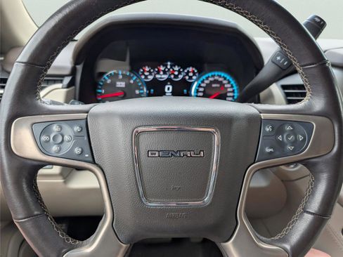 Used 2019 GMC Yukon Denali w/ Denali Ultimate Package image 22