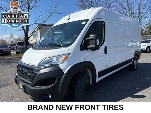 Used 2025 RAM ProMaster 2500 w/ Convenience Group image 3
