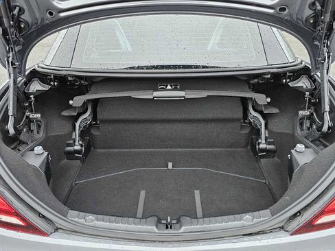 Used 2018 Mercedes-Benz SLC 300 image 13