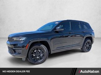 Used 2025 Jeep Grand Cherokee Altitude AWD/4WD video 1