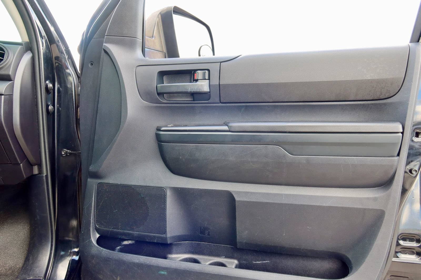 Used 2015 Toyota Tundra SR w/ Tow Package RWD image 18