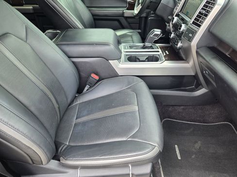 Used 2016 Ford F150 Platinum w/ Equipment Group 701A Luxury RWD image 14