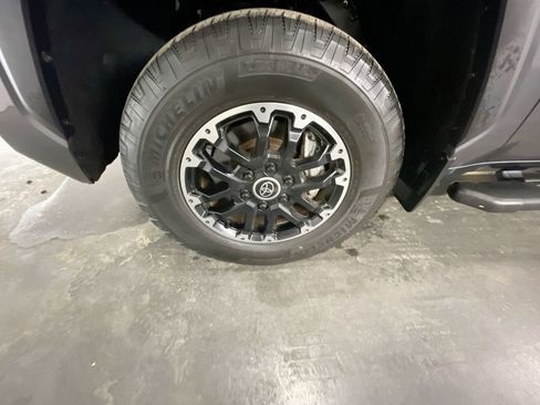 Used 2022 Toyota Tundra SR5 image 31