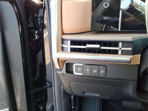 New 2026 Hyundai Santa Fe Calligraphy w/ Tow & Go Package FWD image 10