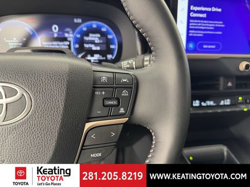 Certified 2025 Toyota Crown Signia w/ Advanced Technology Package AWD/4WD image 29