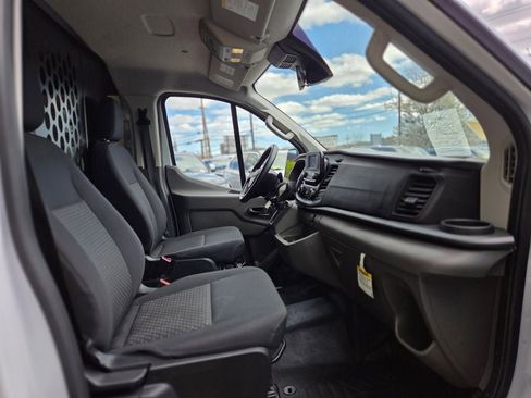 Used 2025 Ford Transit 250 Low Roof w/ Exterior Upgrade Package RWD image 28