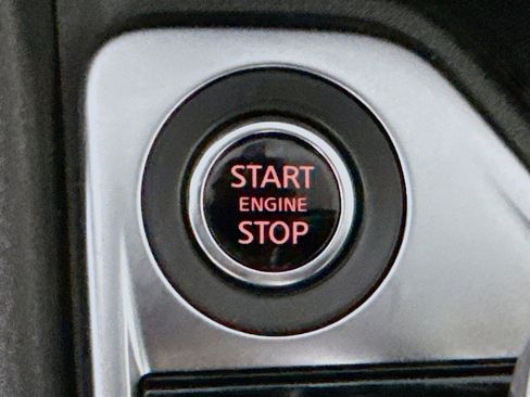 Used 2025 Nissan Sentra SV image 21