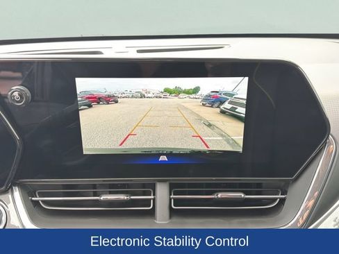 Certified 2026 Chevrolet Trax ACTIV w/ Driver Confidence Package FWD image 11