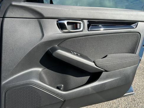 Used 2025 Honda Civic Sport image 26