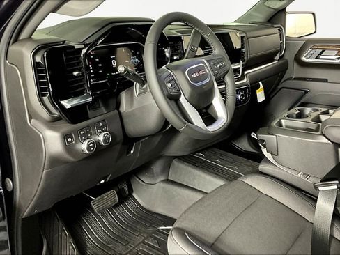 New 2026 GMC Sierra 1500 Elevation image 8