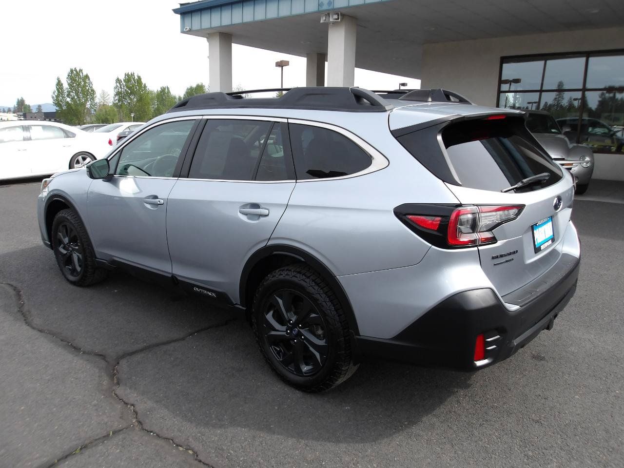 Used 2020 Subaru Outback Onyx Edition XT w/ Popular Package #2 AWD/4WD image 3