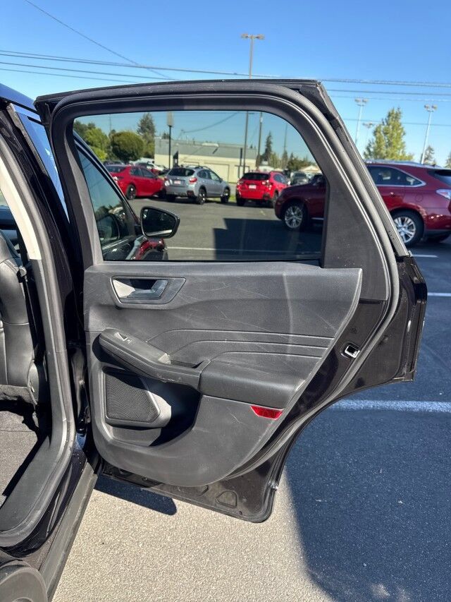 Used 2022 Ford Escape SEL AWD/4WD image 14