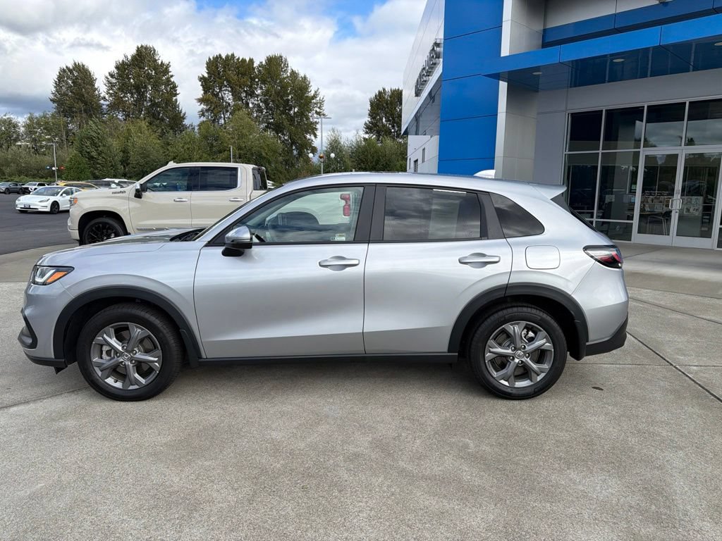 Used 2026 Honda HR-V LX image 2