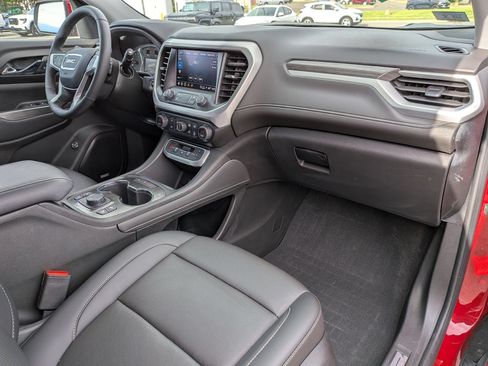 Used 2023 GMC Acadia SLT w/ Preferred Package AWD/4WD image 28