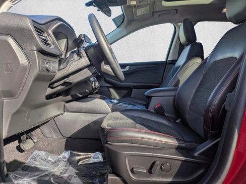 Certified 2022 Ford Escape SEL w/ SEL Stealth AWD Package image 22