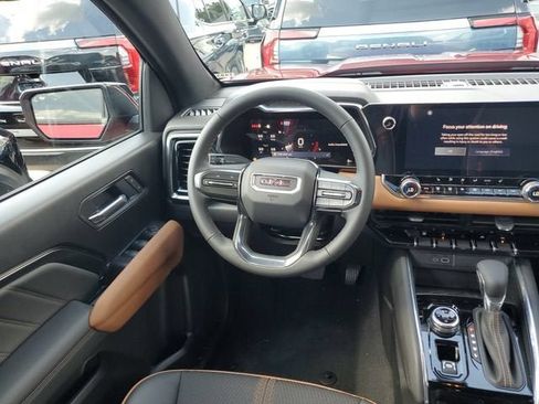 New 2026 GMC Canyon AT4 AWD/4WD image 13