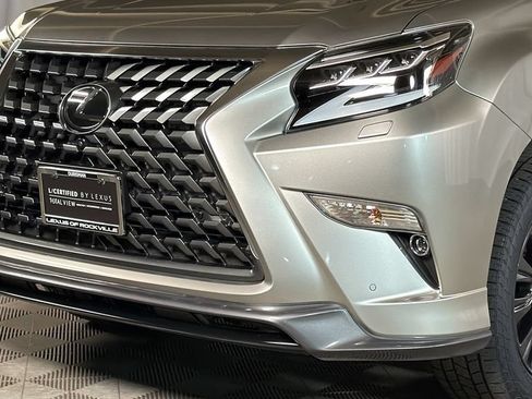 Certified 2022 Lexus GX 460 Luxury w/ Sport Design Package AWD/4WD image 3