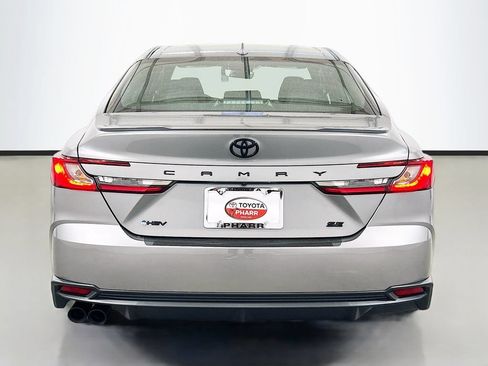 New 2025 Toyota Camry SE w/ Convenience Package FWD image 5