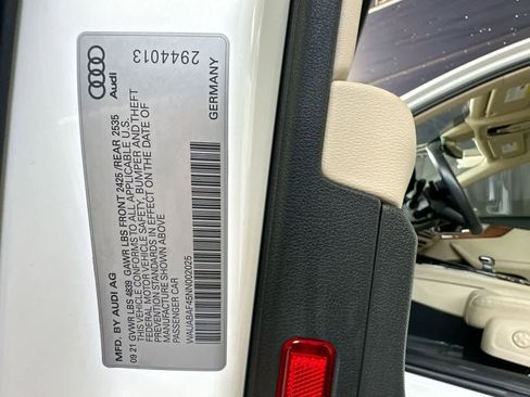 Used 2022 Audi A4 2.0T Premium w/ Convenience Package AWD/4WD image 29