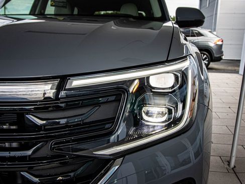 New 2026 Volkswagen Atlas SEL Premium R-Line image 10