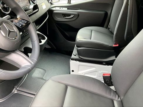 New 2026 Mercedes-Benz Sprinter 2500 image 7