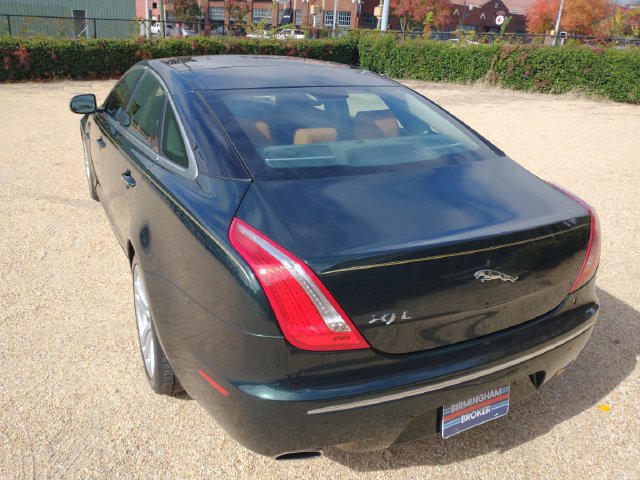 Used 2011 Jaguar XJ L RWD image 13