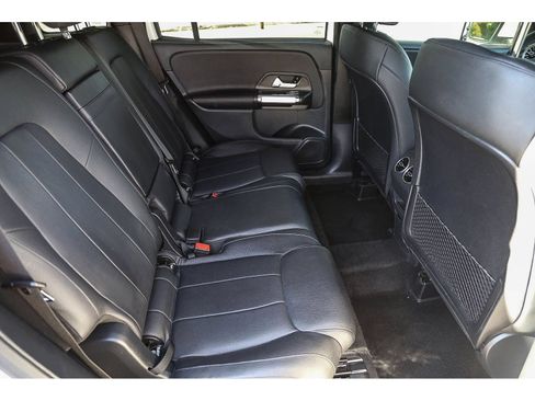 Certified 2022 Mercedes-Benz GLB 250 image 15