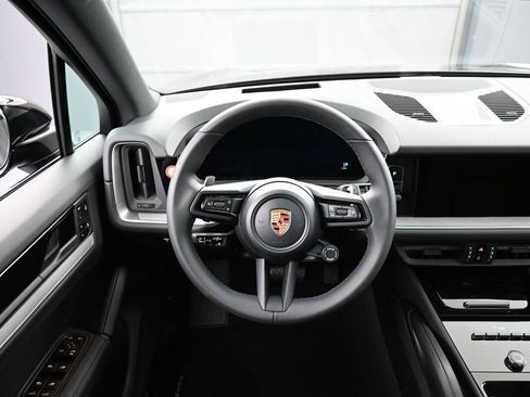 New 2026 Porsche Cayenne AWD/4WD image 18