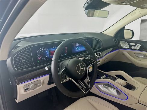 New 2026 Mercedes-Benz GLE 450 4MATIC image 9
