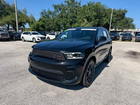 Used 2024 Dodge Durango SXT w/ SXT Blacktop Group AWD/4WD image 2
