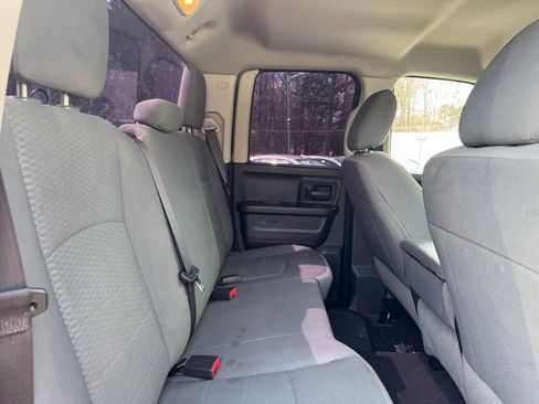 Used 2015 RAM 1500 Express image 19