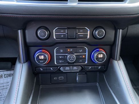Used 2022 Chevrolet Suburban RST w/ Luxury Package AWD/4WD image 29