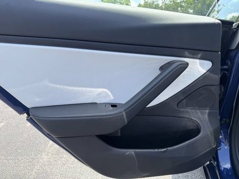 Used 2018 Tesla Model 3 Mid Range RWD image 21