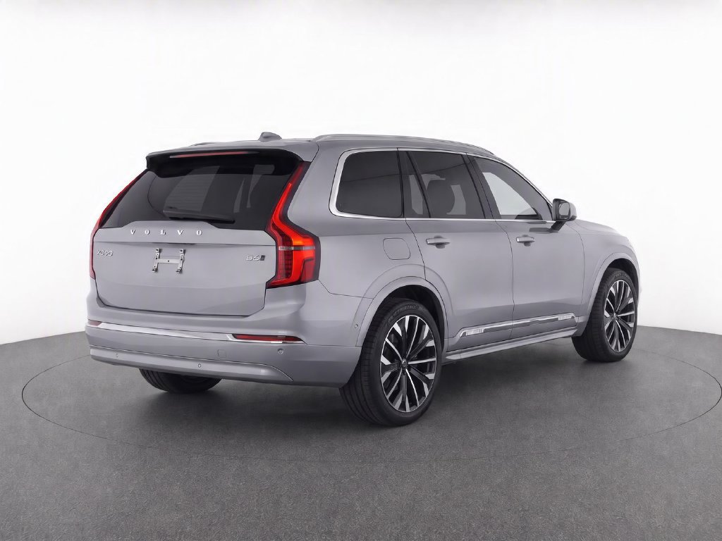 Used 2026 Volvo XC90 B6 Plus w/ Protection Package Premier AWD/4WD image 4