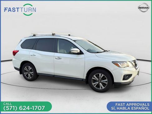 Used 2017 Nissan Pathfinder SL w/ Trailer Tow Package AWD/4WD image 3