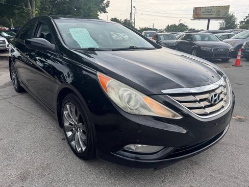 Used 2011 Hyundai Sonata SE w/ Navigation & Sunroof Pkg 4 FWD image 5