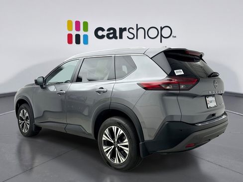 Used 2023 Nissan Rogue SV w/ SV Premium B Package image 3