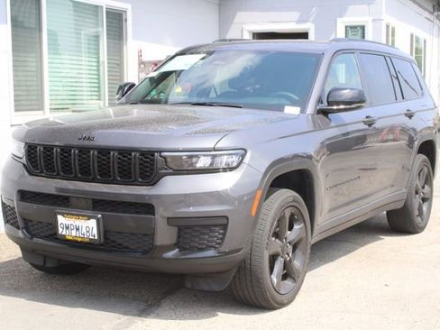 Used 2024 Jeep Grand Cherokee L Altitude AWD/4WD image 5
